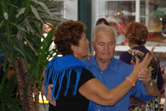 meriendaybaileparala3edad9.jpg