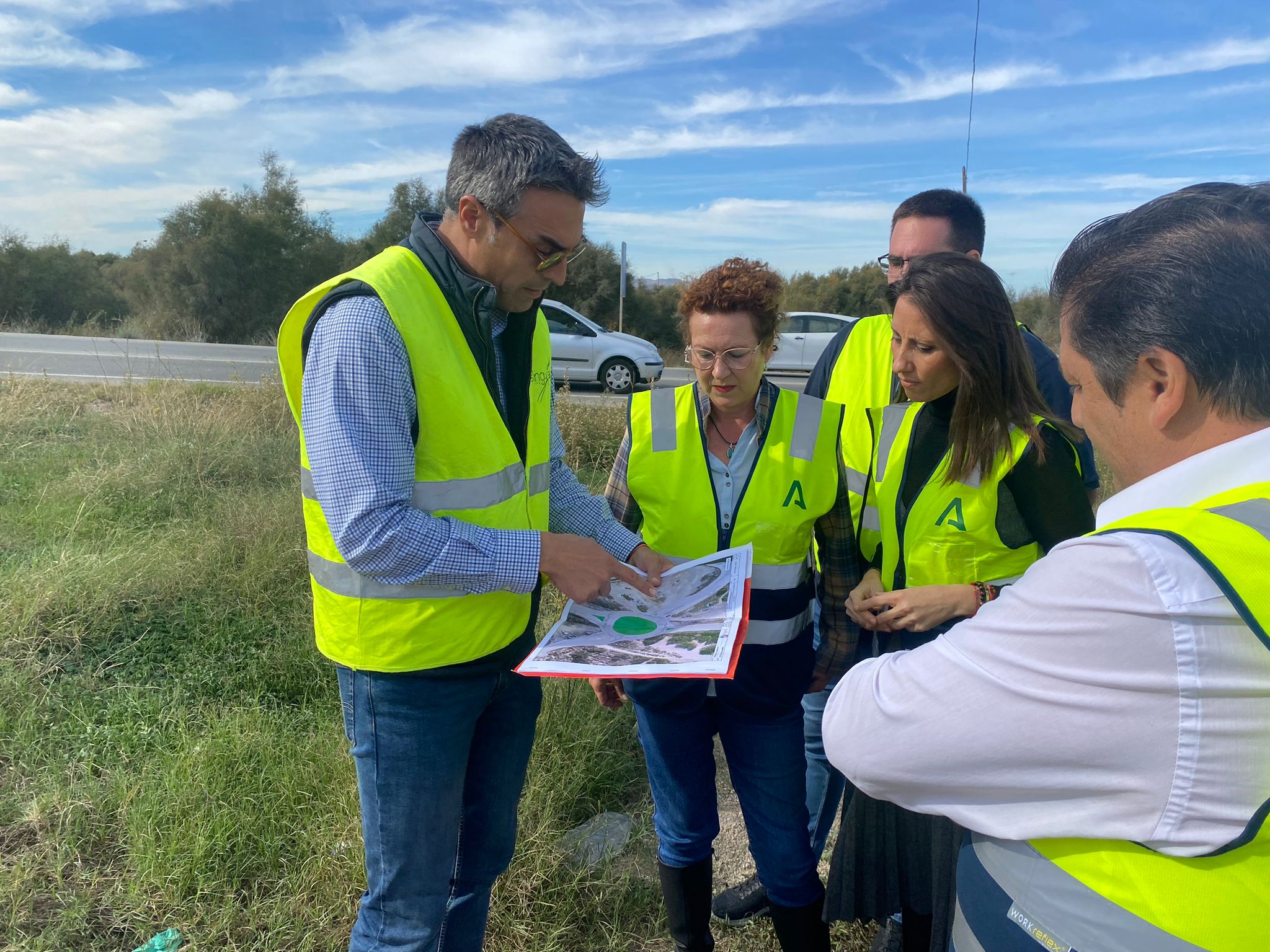 El Ayuntamiento de Garrucha inicia las obras de la rotonda en Las Palmeras